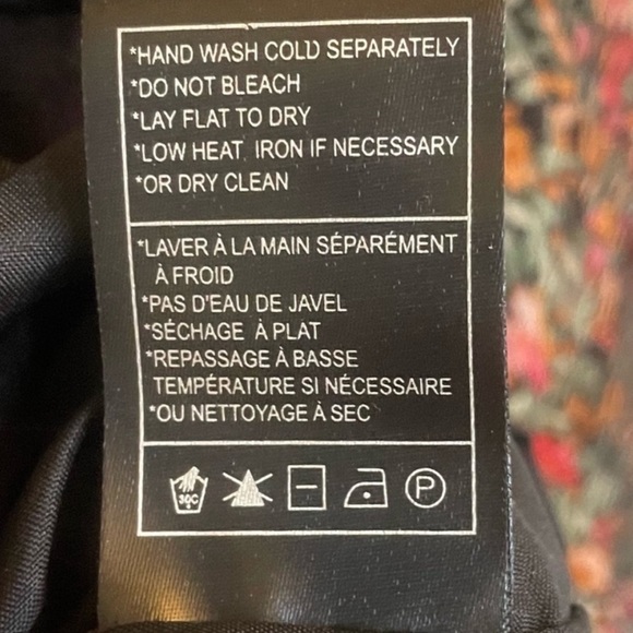 BB DAKOTA BY STEVE MADDEN DITSY FLORAL
RUFFLED SLEEVELESS DRESS XXL - Picture 5 of 6